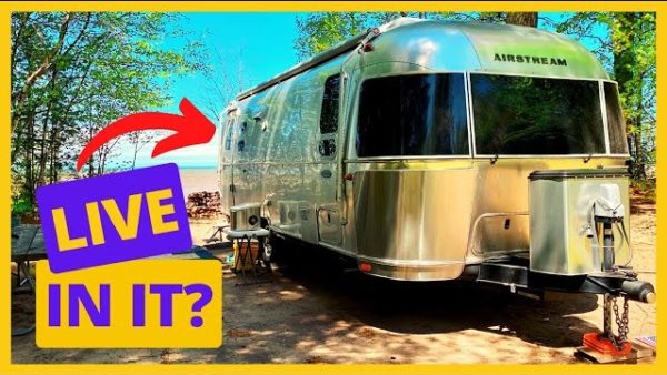 Airstream Flying Cloud Tour & How They Live "Full Time" in a 25' Travel Trailer!!! 😳